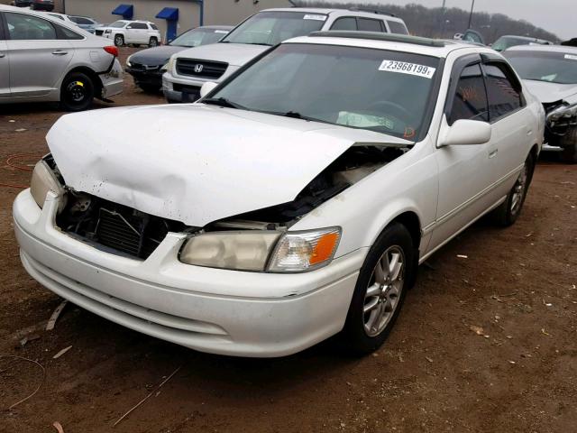 JT2BF28K5Y0262349 - 2000 TOYOTA CAMRY LE WHITE photo 2