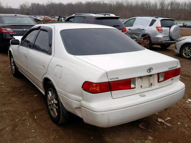 JT2BF28K5Y0262349 - 2000 TOYOTA CAMRY LE WHITE photo 3