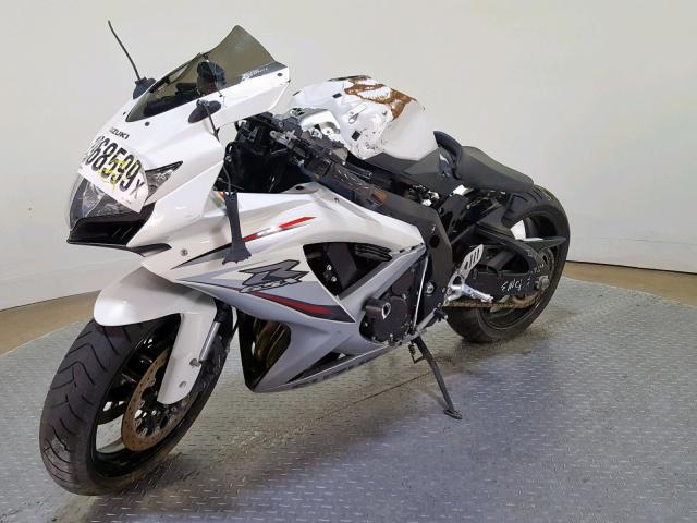 JS1GR7LAX92102354 - 2009 SUZUKI GSX-R750 WHITE photo 4