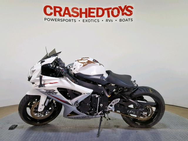 JS1GR7LAX92102354 - 2009 SUZUKI GSX-R750 WHITE photo 5