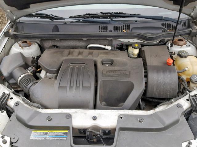 1G1AK52F557618712 - 2005 CHEVROLET COBALT SILVER photo 7