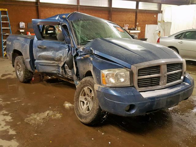 1D7HW48N85S195050 - 2005 DODGE DAKOTA QUA BLUE photo 1