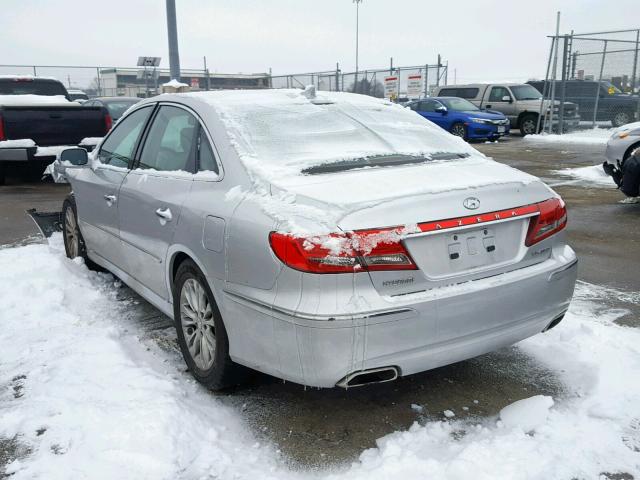 KMHFC4DF3BA559574 - 2011 HYUNDAI AZERA GLS SILVER photo 3