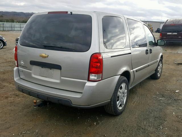 1GNDV23WX8D125713 - 2008 CHEVROLET UPLANDER L 银色 照片 4