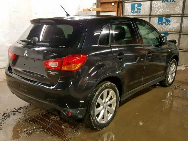 4A4AR3AU6FE003826 - 2015 MITSUBISHI OUTLANDER BLACK photo 4