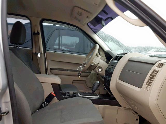 1FMCU02759KC99641 - 2009 FORD ESCAPE XLS SILVER photo 5