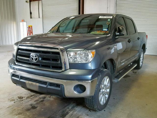 5TFEY5F19AX097932 - 2010 TOYOTA TUNDRA CRE BLUE photo 2