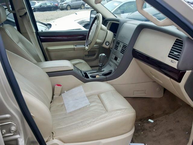 5LMEU68HX4ZJ49677 - 2004 LINCOLN AVIATOR 金色 照片 5