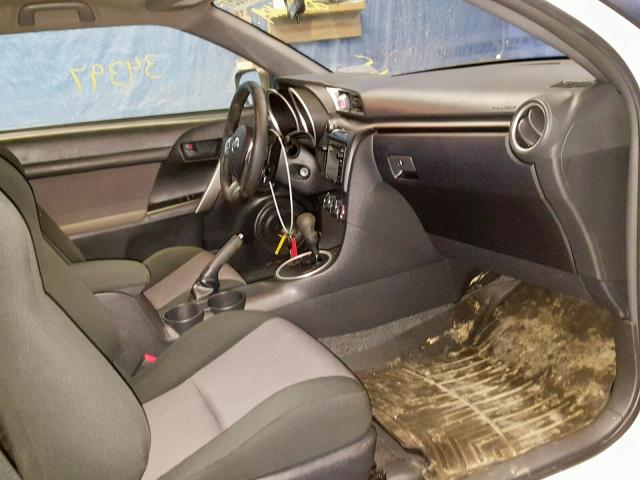 JTKJF5C72FJ004121 - 2015 TOYOTA SCION TC თეთრი ფოტო 5