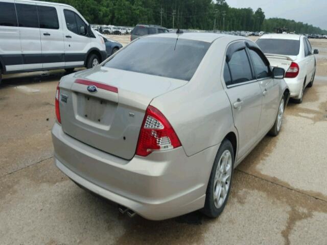 3FAHP0HA3AR362990 - 2010 FORD FUSION SE BEIGE photo 4