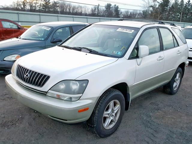 JT6HF10U3Y0103037 - 2000 LEXUS RX 300 WHITE photo 2