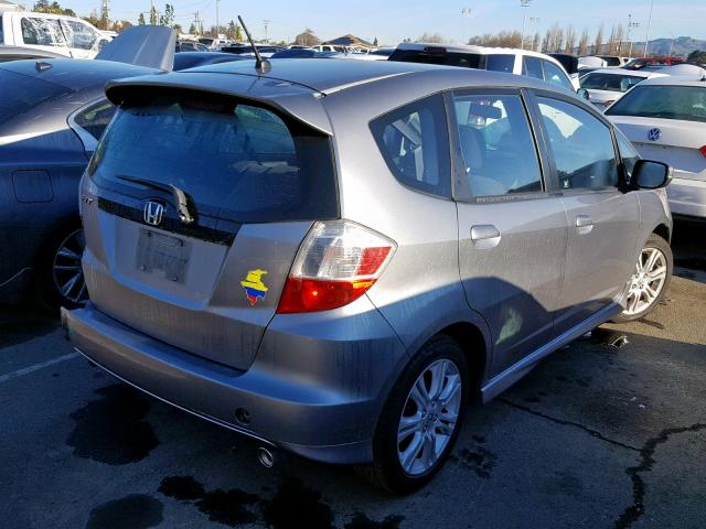 JHMGE8H45AC036108 - 2010 HONDA FIT SPORT GRAY photo 4