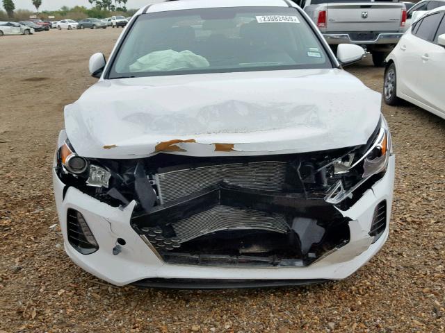 KMHH35LE0KU088974 - 2019 HYUNDAI ELANTRA GT WHITE photo 9