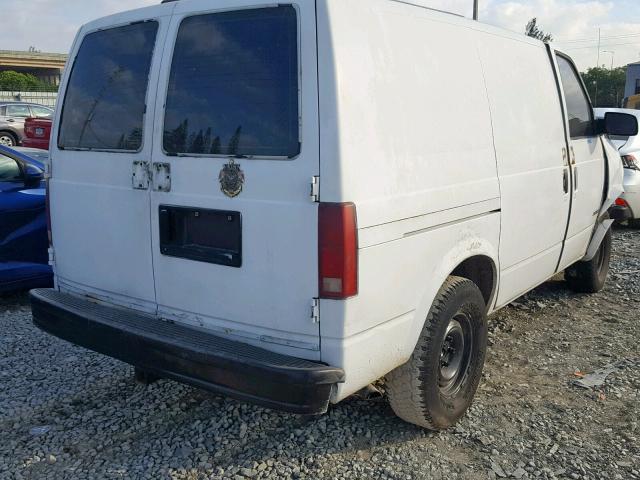 1GCDM19W5YB184645 - 2000 CHEVROLET ASTRO WHITE photo 4