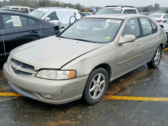 1N4DL01D3YC172307 - 2000 NISSAN ALTIMA XE TAN photo 2