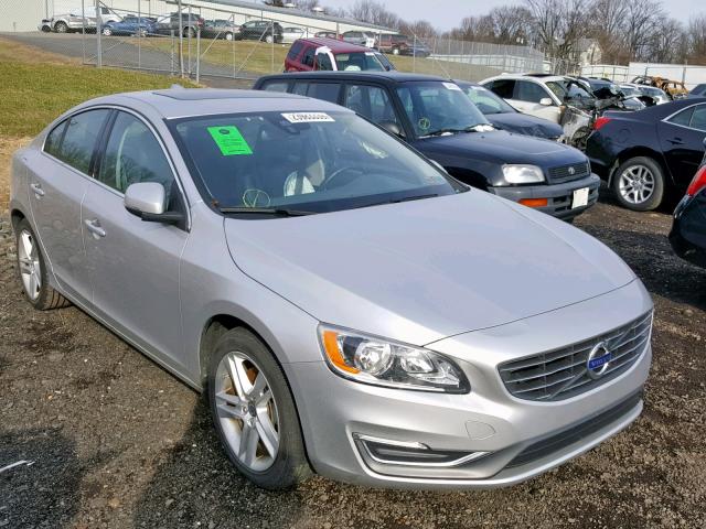 YV1612TB1F1304208 - 2015 VOLVO S60 PREMIE ვერცხლისფერი ფოტო 1