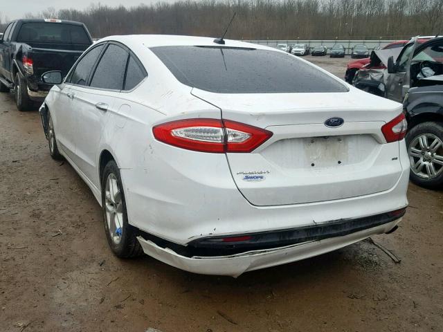 1FA6P0H76F5127960 - 2015 FORD FUSION SE WHITE photo 3