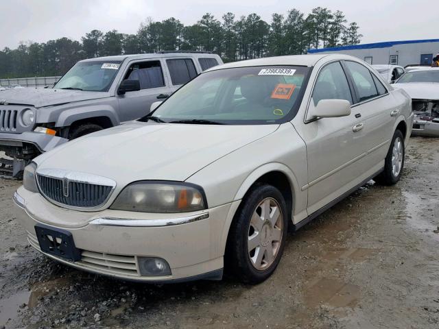 1LNHM86S24Y634184 - 2004 LINCOLN LS أبيض صورة 2