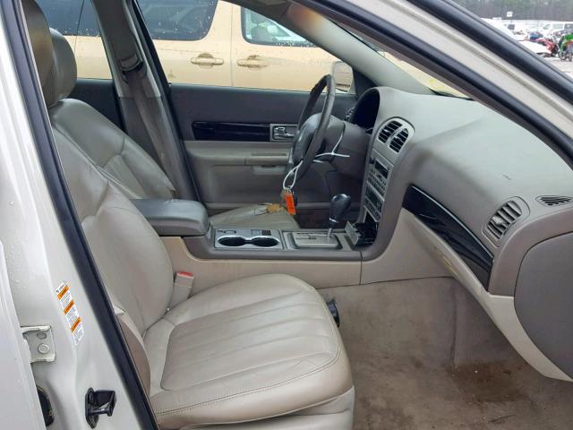1LNHM86S24Y634184 - 2004 LINCOLN LS أبيض صورة 5