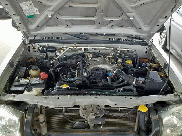 1N6ED29Y94C401658 - 2004 NISSAN FRONTIER C SILVER photo 7