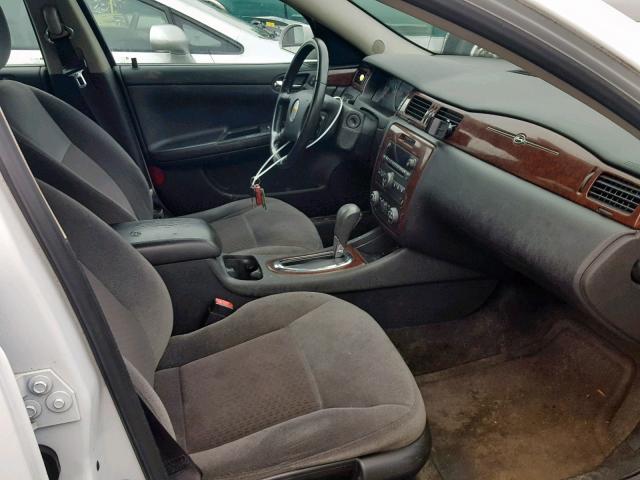 2G1WG5EK9B1119307 - 2011 CHEVROLET IMPALA LT WHITE photo 5