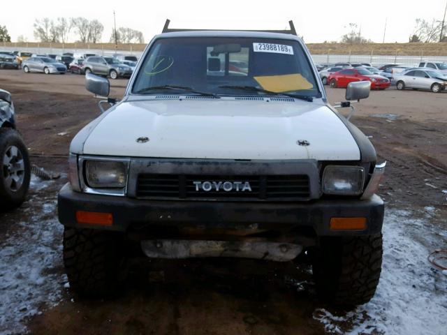 JT4VN02D4L2000986 - 1990 TOYOTA PICKUP 1/2 WHITE photo 9