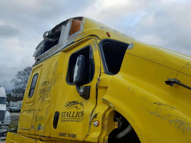 1FUJGLBG0GLHD1877 - 2016 FREIGHTLINER CASCADIA 1 YELLOW photo 9