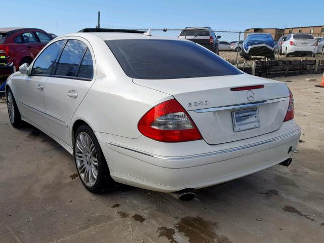 WDBUF56X98B226408 - 2008 MERCEDES-BENZ E 350 WHITE photo 3