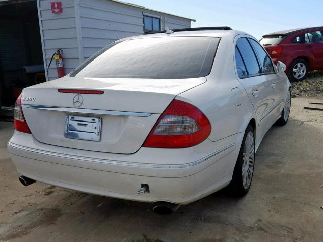 WDBUF56X98B226408 - 2008 MERCEDES-BENZ E 350 WHITE photo 4