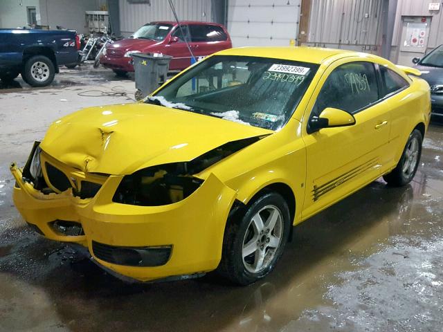 1G2AL15F677415943 - 2007 PONTIAC G5 YELLOW photo 2