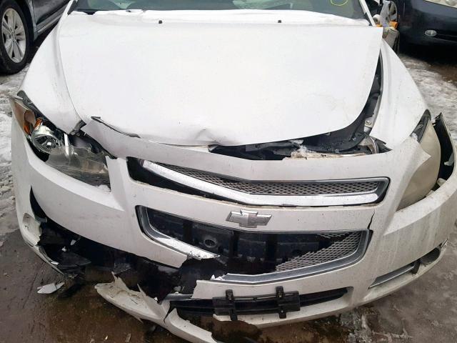 1G1ZE5E12BF178024 - 2011 CHEVROLET MALIBU LTZ WHITE photo 9