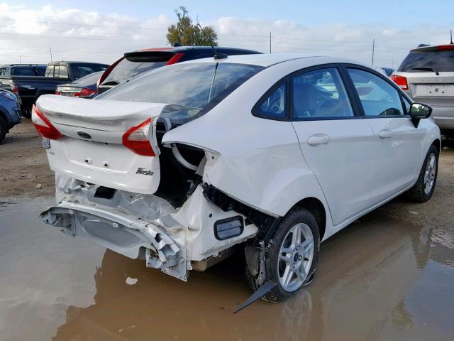 3FADP4BJ3HM130217 - 2017 FORD FIESTA SE WHITE photo 4