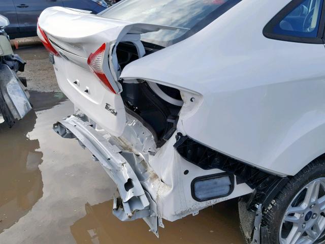 3FADP4BJ3HM130217 - 2017 FORD FIESTA SE WHITE photo 9