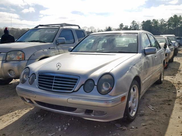 WDBJF70J1YA970318 - 2000 MERCEDES-BENZ E 430 SILVER photo 2