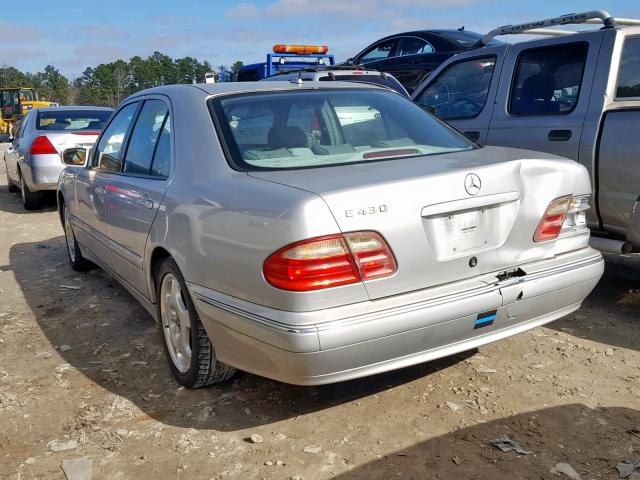 WDBJF70J1YA970318 - 2000 MERCEDES-BENZ E 430 SILVER photo 3