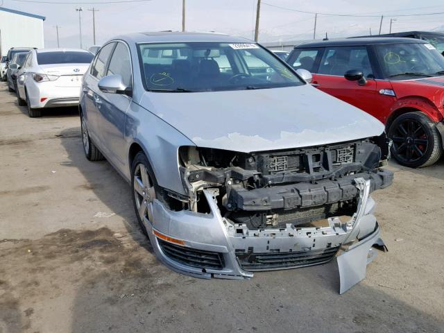 WVWAK73CX8E021062 - 2008 VOLKSWAGEN PASSAT KOM GRAY photo 1