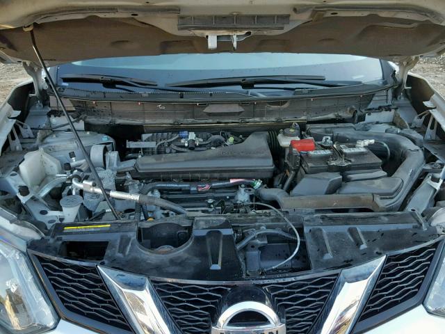 5N1AT2MTXGC786485 - 2016 NISSAN ROGUE S SILVER photo 7