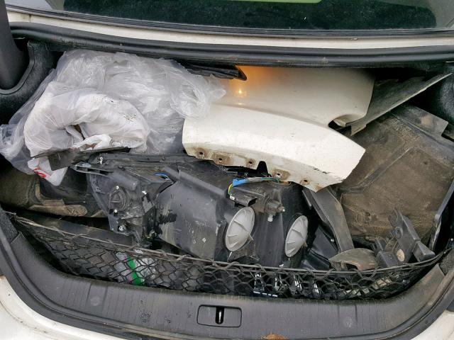 1G4GC5ED0BF277368 - 2011 BUICK LACROSSE C WHITE photo 9