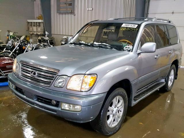 JTJHT00W733528942 - 2003 LEXUS LX 470 CHARCOAL photo 2