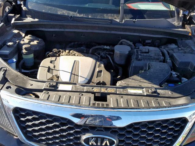 5XYKT4A29BG064946 - 2011 KIA SORENTO BA BLACK photo 7