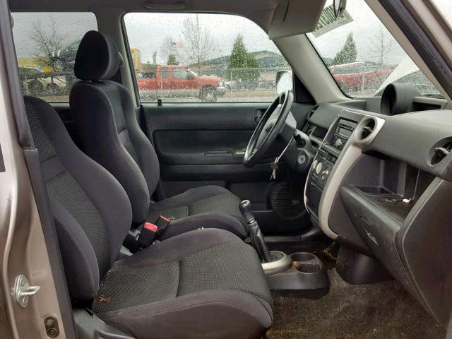 JTLKT334554028350 - 2005 TOYOTA SCION XB Күміс фото 5