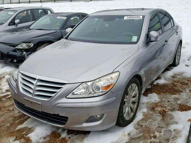 KMHGC46E89U034236 - 2009 HYUNDAI GENESIS 3. SILVER photo 2