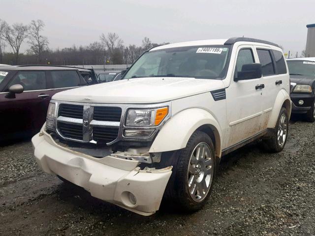 1D4PT2GK6AW141598 - 2010 DODGE NITRO SE WHITE photo 2