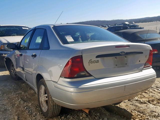 1FAFP34Z84W150673 - 2004 FORD FOCUS SE C SILVER photo 3