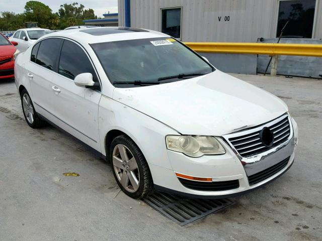 WVWAK73C48E210600 - 2008 VOLKSWAGEN PASSAT KOM WHITE photo 1