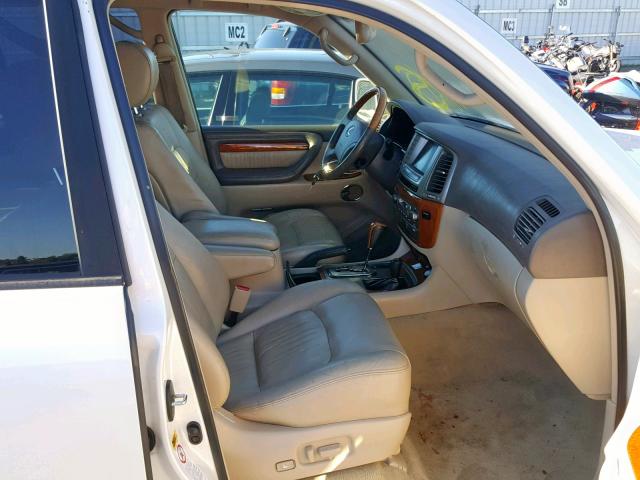 JTJHT00W543548074 - 2004 LEXUS LX 470 WHITE photo 5