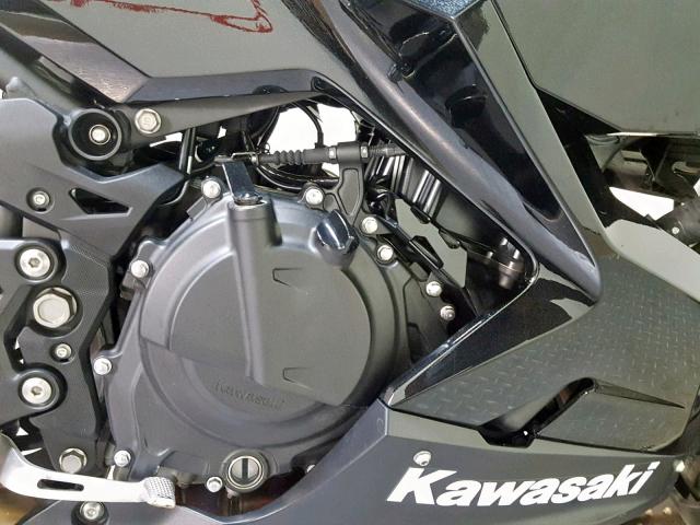 JKAEXKG16JDA07974 - 2018 KAWASAKI EX400 BLACK photo 12