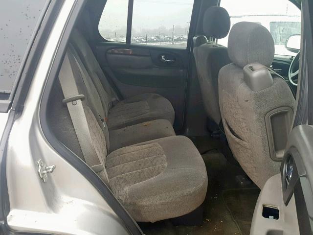 1GKDT13S442411024 - 2004 GMC ENVOY SILVER photo 6