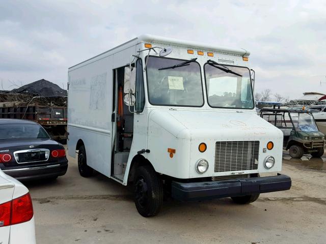 4UZAANCP64CL85765 - 2004 FREIGHTLINER CHASSIS M WHITE photo 1