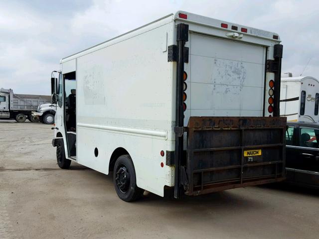 4UZAANCP64CL85765 - 2004 FREIGHTLINER CHASSIS M WHITE photo 3